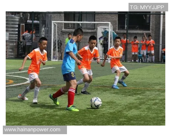 足球明星齐聚一堂精彩瞬间回顾视频带你领略绿茵场上的传奇风采